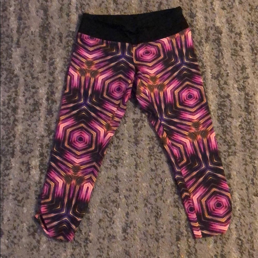 Koral Capri leggings